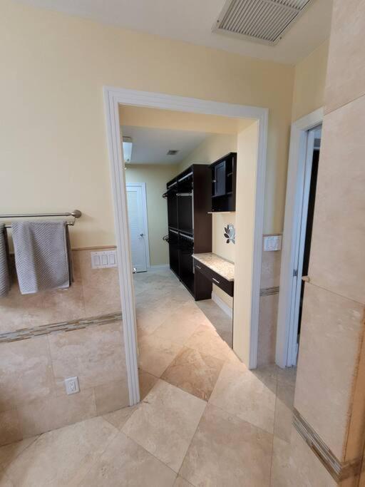 #1 Fort Lauderdale House - Heated Salt Water Pool - Private Oasis-Updated Gorgeous 3Br 3Ba - Las Olas Exterior photo